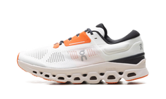 Cloudstratus WMNS "Undyed White Sand Orange" 3WD30121148